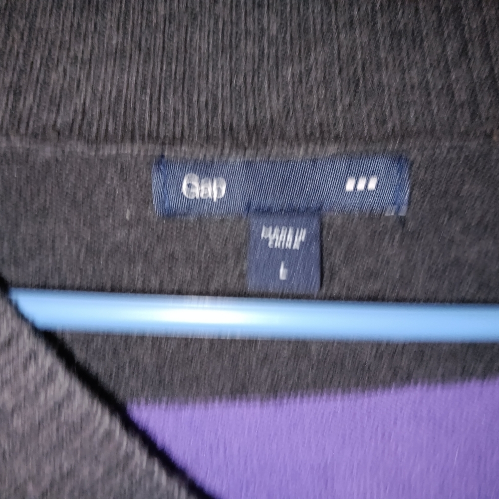Sweater - Picture 4 of 4